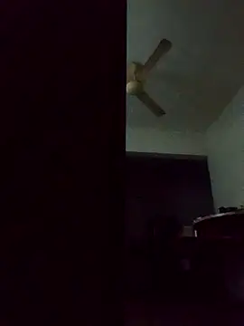 Snapshot of hughug123456 chatting on 10-11-25, 10:44 hughug123456 online show from 10-11-25, 10:44