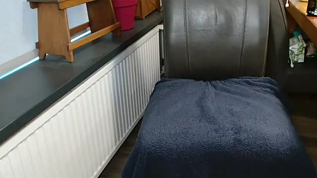 Bi-curiouscouple online show from 05-26-26, 06:17