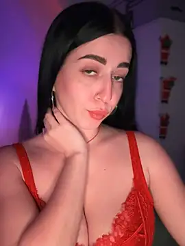 Snapshot of Emylia chatting on 12-15-24, 11:53 Emylia online show from 12-15-24, 11:53