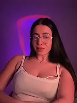 Snapshot of Emylia chatting on 02-26-25, 09:53 Emylia online show from 02-26-25, 09:53