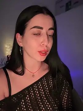 Snapshot of Emylia chatting on 12-08-24, 10:25 Emylia online show from 12-08-24, 10:25