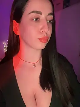 Snapshot of Emylia chatting on 12-14-24, 09:45 Emylia online show from 12-14-24, 09:45