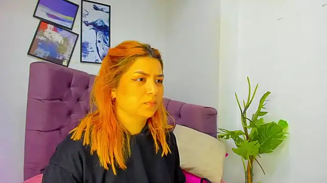 Gretta Queen online show from 09-26-25, 06:04