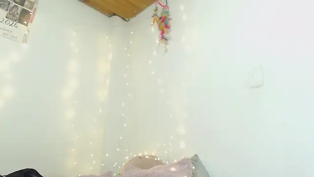 Snapshot of SweetSofty chatting on 07-05-26, 02:49 SweetSofty online show from 07-05-26, 02:49