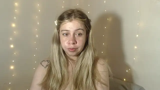 Snapshot of SweetSofty chatting on 09-30-25, 09:54 SweetSofty online show from 09-30-25, 09:54