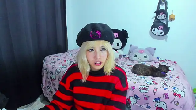 Akane-Mou online show from 10-25-25, 02:44