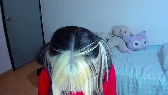 Akane-Mou online show from 01-30-25, 08:01