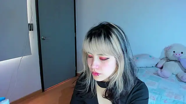 Akane-Mou online show from 12-07-24, 08:33