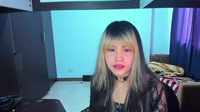 Akane-Mou online show from 01-25-25, 05:40