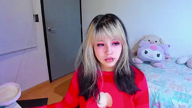 Akane-Mou online show from 12-21-24, 11:02