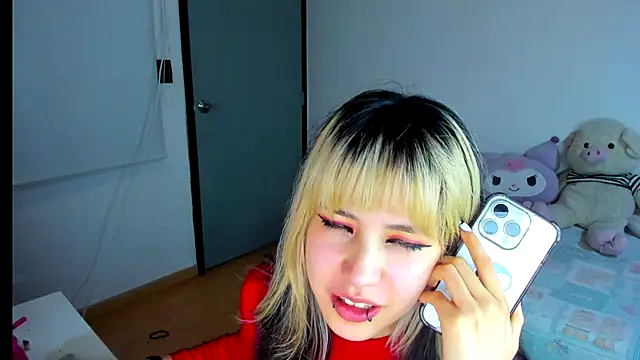 Akane-Mou online show from 12-04-24, 04:15