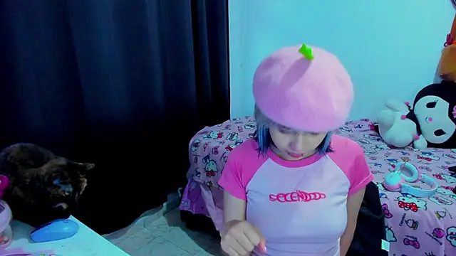 Snapshot of Akane-Mou chatting on 06-23-26, 10:52 Akane-Mou online show from 06-23-26, 10:52