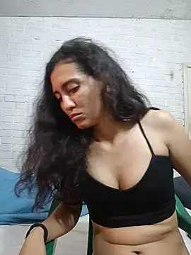 Snapshot of valeriaswang_Lucas chatting on 01-17-26, 03:59 valeriaswang Lucas online show from 01-17-26, 03:59