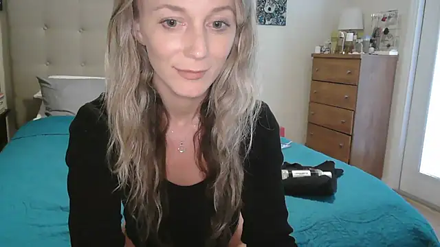 Heyitsmee33 online show from 09-23-25, 06:04