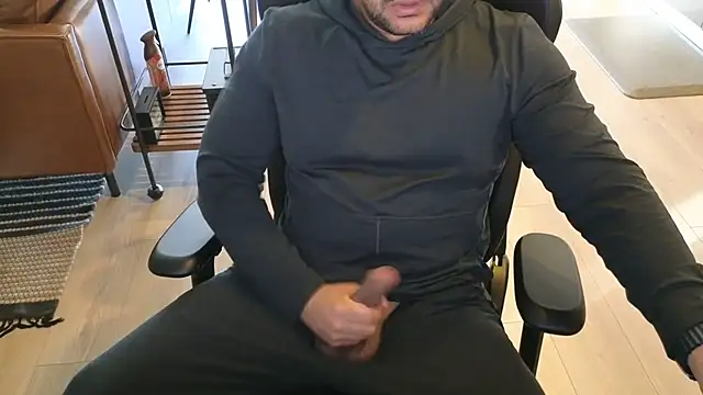 HungandThickLatin online show from 04-23-26, 02:51