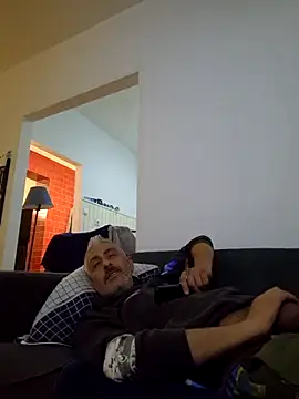 cuci45 online show from 11-18-25, 06:00