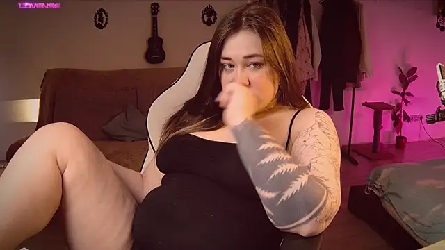 cutenessa online show from 03-21-25, 11:12