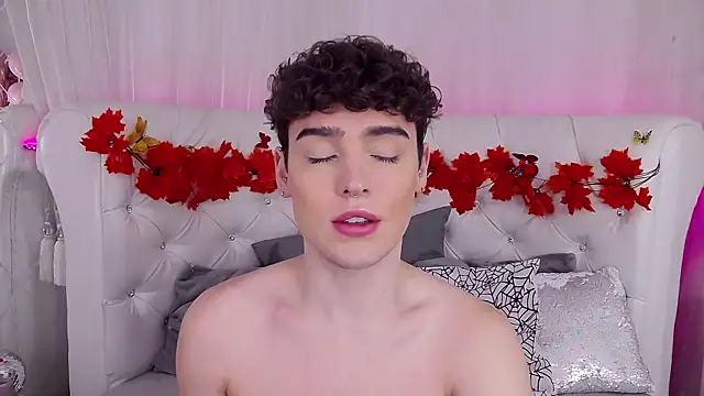 RobbyCharming online show from 10-31-25, 03:47