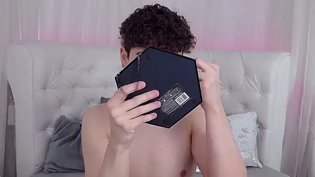 RobbyCharming online show from 12-20-25, 03:42