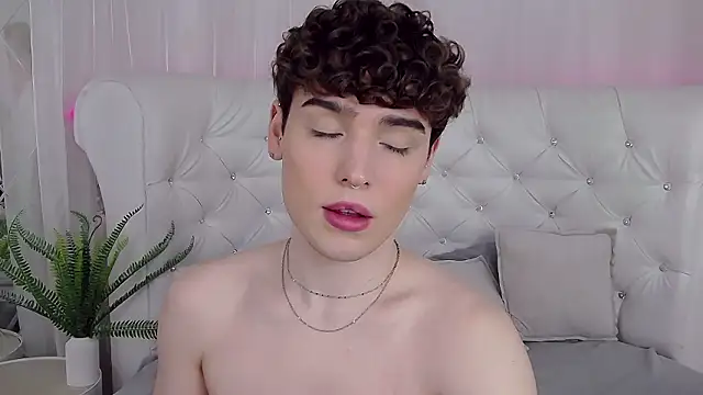 Snapshot of RobbyCharming chatting on 03-09-26, 04:27 RobbyCharming online show from 03-09-26, 04:27