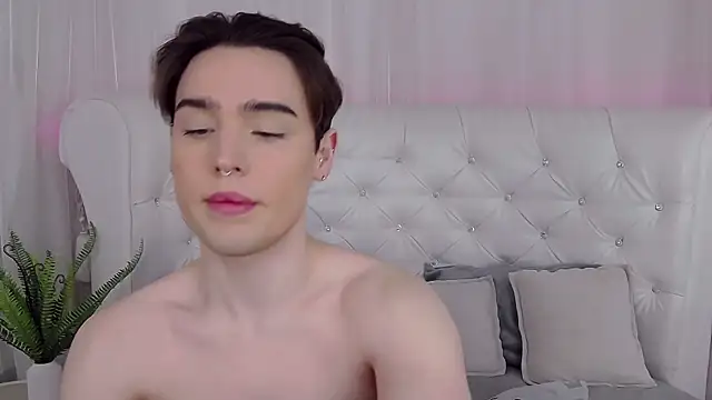 Snapshot of RobbyCharming chatting on 04-10-26, 04:41 RobbyCharming online show from 04-10-26, 04:41