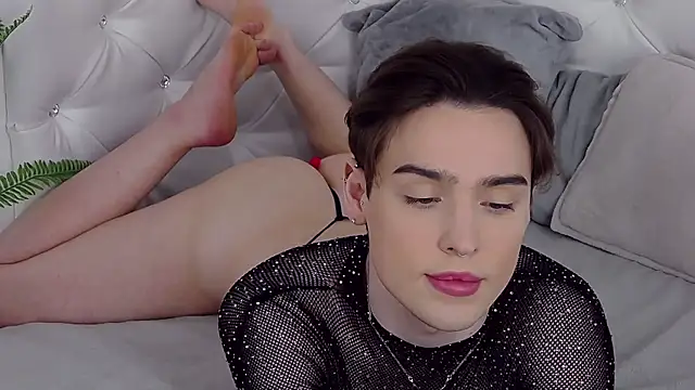 Snapshot of RobbyCharming chatting on 04-11-26, 07:45 RobbyCharming online show from 04-11-26, 07:45