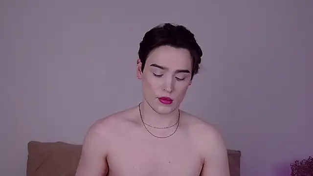 RobbyCharming online show from 06-18-26, 07:40