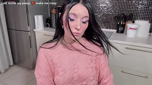 Snapshot of ariel_aspen chatting on 10-07-25, 09:05 ariel aspen online show from 10-07-25, 09:05