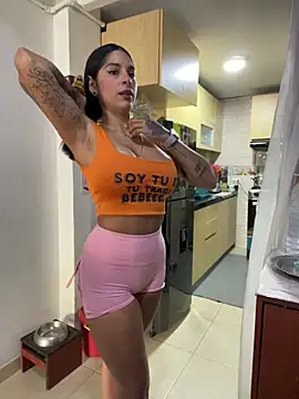 Snapshot of charlotte_stevenss_ chatting on 02-11-26, 01:33 charlotte stevenss online show from 02-11-26, 01:33