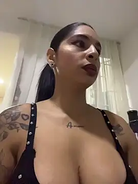 charlotte stevenss  online show from 06-25-26, 03:17