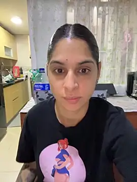 charlotte stevenss  online show from 10-28-25, 03:00