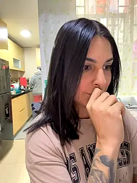 charlotte stevenss  online show from 10-25-25, 02:39