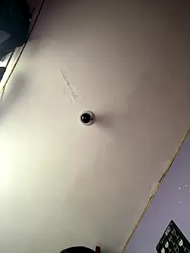 charlotte stevenss  online show from 11-04-25, 03:38