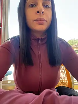 Snapshot of charlotte_stevenss_ chatting on 02-27-26, 05:13 charlotte stevenss online show from 02-27-26, 05:13