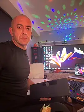 OSIRlS online show from 09-12-25, 02:39