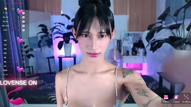 Snapshot of Unforttable_Anisha chatting on 10-20-25, 12:27 Unforttable Anisha online show from 10-20-25, 12:27