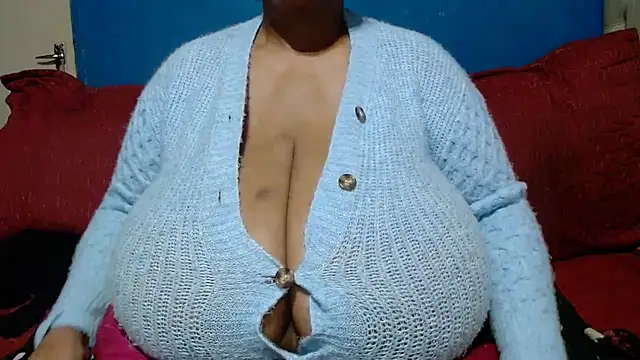 CUTEFIRMMELONSS online show from 06-02-26, 05:35