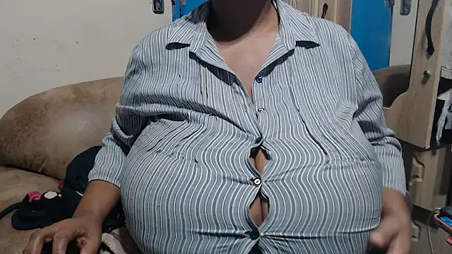 CUTEFIRMMELONSS online show from 07-11-26, 06:35