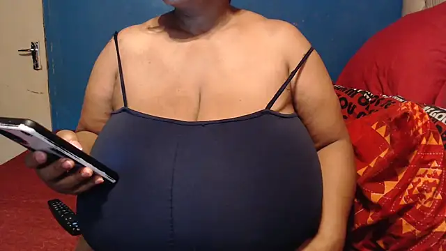 CUTEFIRMMELONSS online show from 11-22-25, 09:13