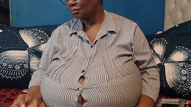 CUTEFIRMMELONSS online show from 02-24-26, 07:09