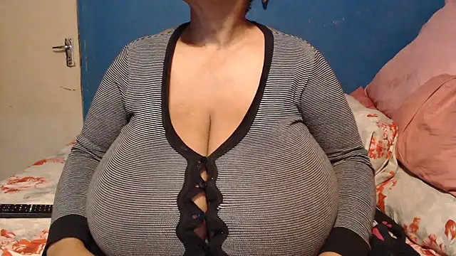 CUTEFIRMMELONSS online show from 10-09-25, 05:02