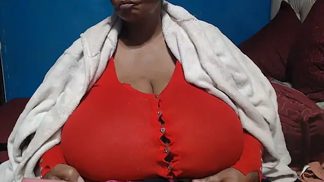 CUTEFIRMMELONSS online show from 05-10-26, 09:16