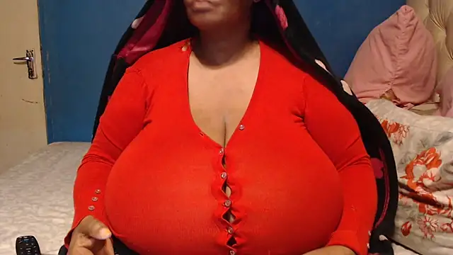 CUTEFIRMMELONSS online show from 10-16-25, 08:28