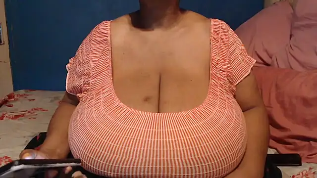 CUTEFIRMMELONSS online show from 10-20-25, 07:14