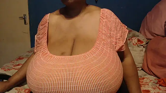 CUTEFIRMMELONSS online show from 10-12-25, 08:32