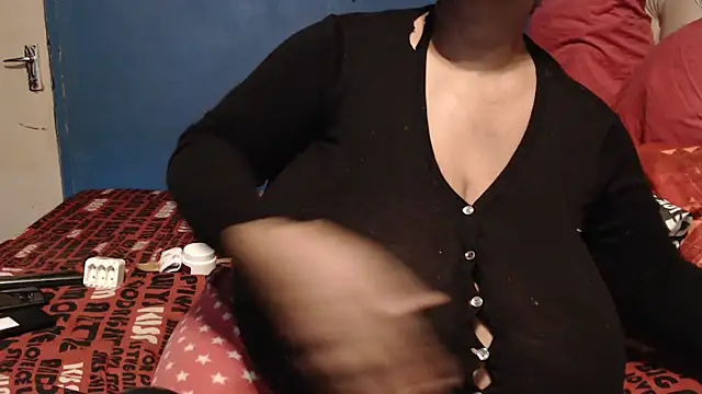 CUTEFIRMMELONSS online show from 10-24-25, 05:34