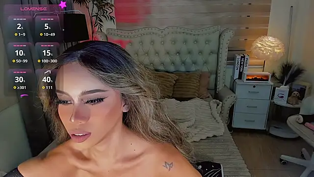 FinestGirlx online show from 01-09-26, 06:48