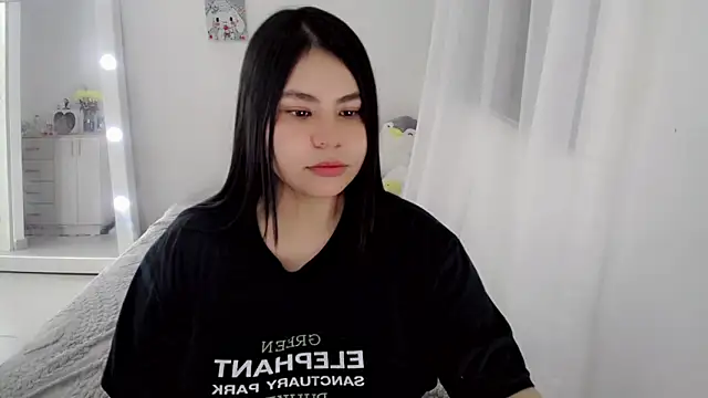 Youlittlepervertt  online show from 04-29-26, 12:59