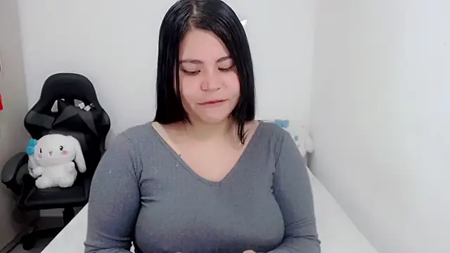 Snapshot of Youlittlepervertt_ chatting on 02-19-25, 12:14 Youlittlepervertt online show from 02-19-25, 12:14