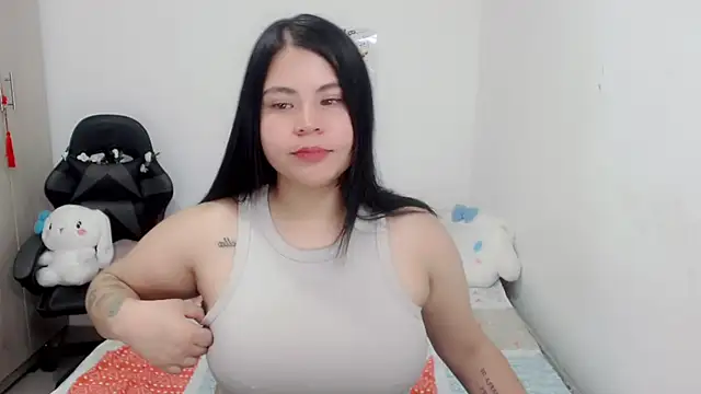 Snapshot of Youlittlepervertt_ chatting on 03-06-25, 06:52 Youlittlepervertt online show from 03-06-25, 06:52